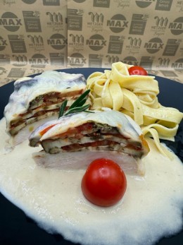 Hähnchen: frische Hähnchenbrust / Orangen-Rosmarin-Soße / Aubergine / Tagliatelle - Ansicht 