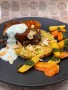Rind: glacierte Rippen vom Weidelandrind / Chimichurri / Minz-Joghurt / Honigkarotten / orientalischer Reis